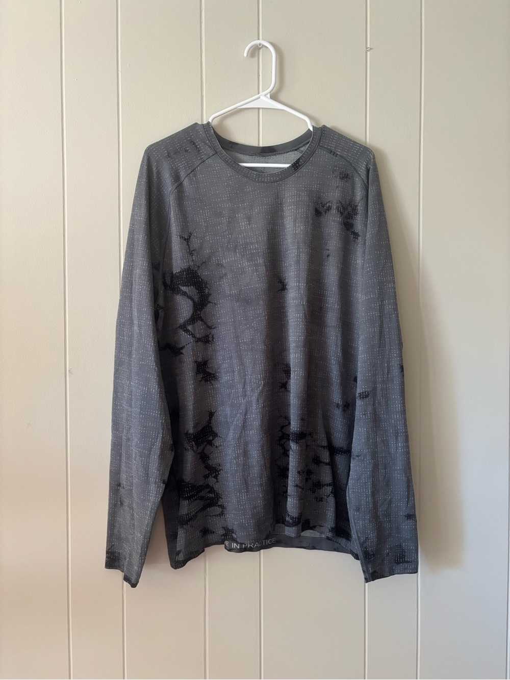 Lululemon Metal Vent Tech Long Sleeve
Shirt 2.0 XXL